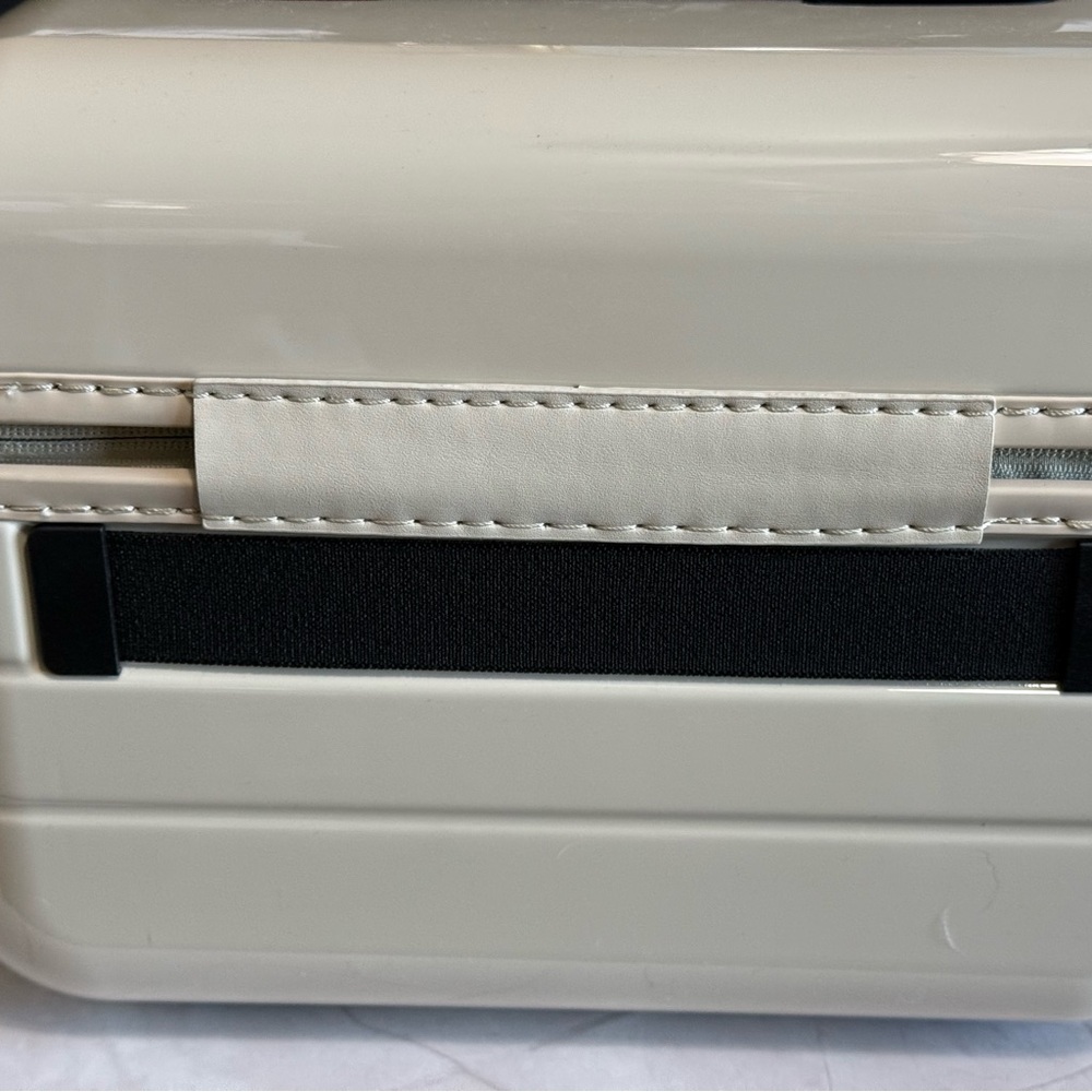 AWAY The Train Case in Salt White (Gloss)-NWT-No box, dust cover only. - Picture 8 of 12